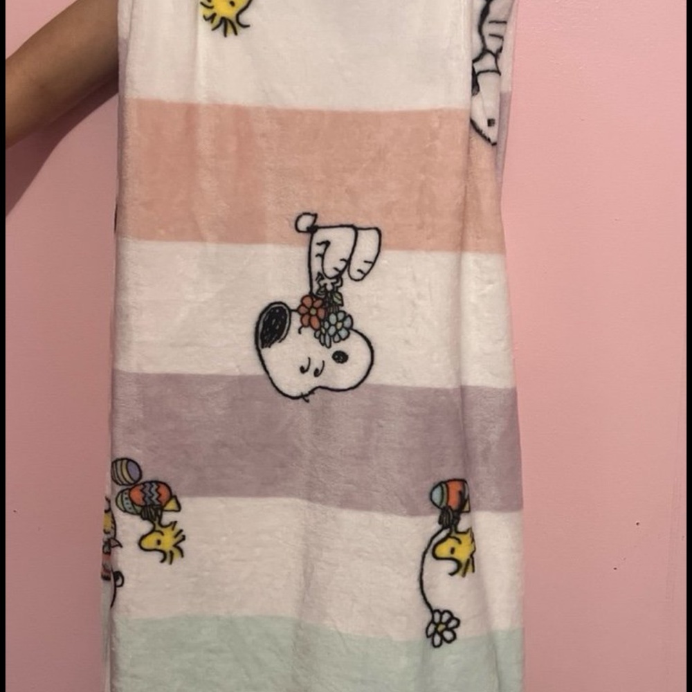 Snoopy Easter blanket